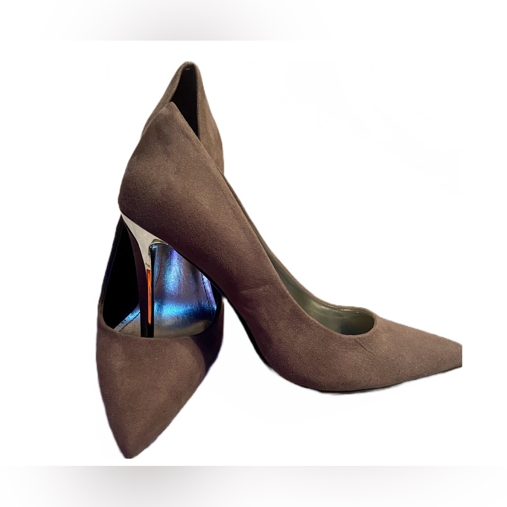 Jennifer Lopez Grey suede high heels - Picture 3 of 6